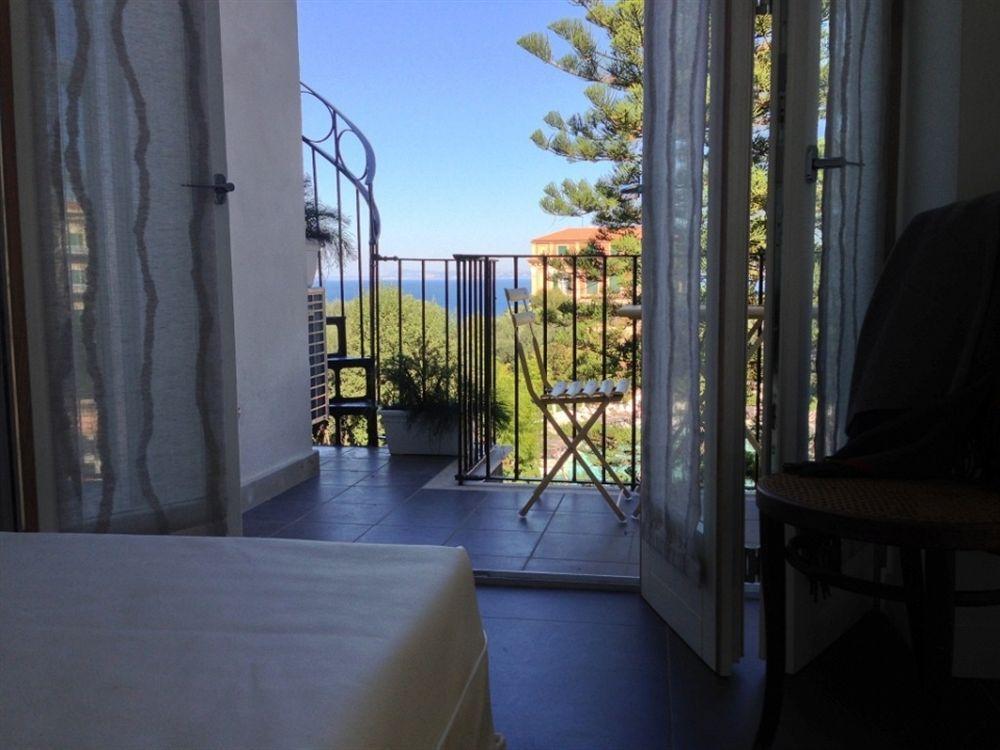 Agora Apartments Sorrento Bagian luar foto