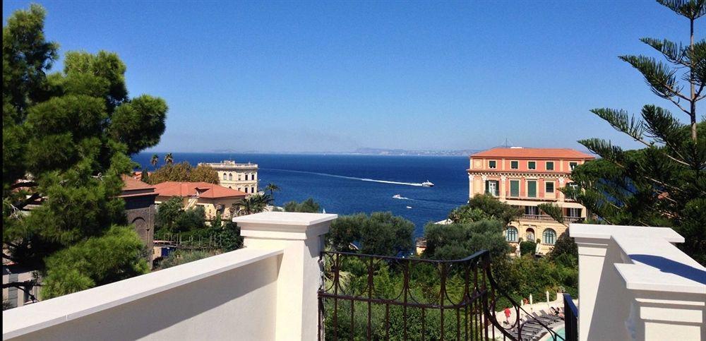 Agora Apartments Sorrento Bagian luar foto