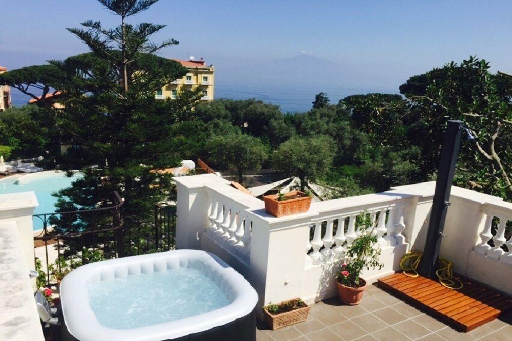 Agora Apartments Sorrento Bagian luar foto