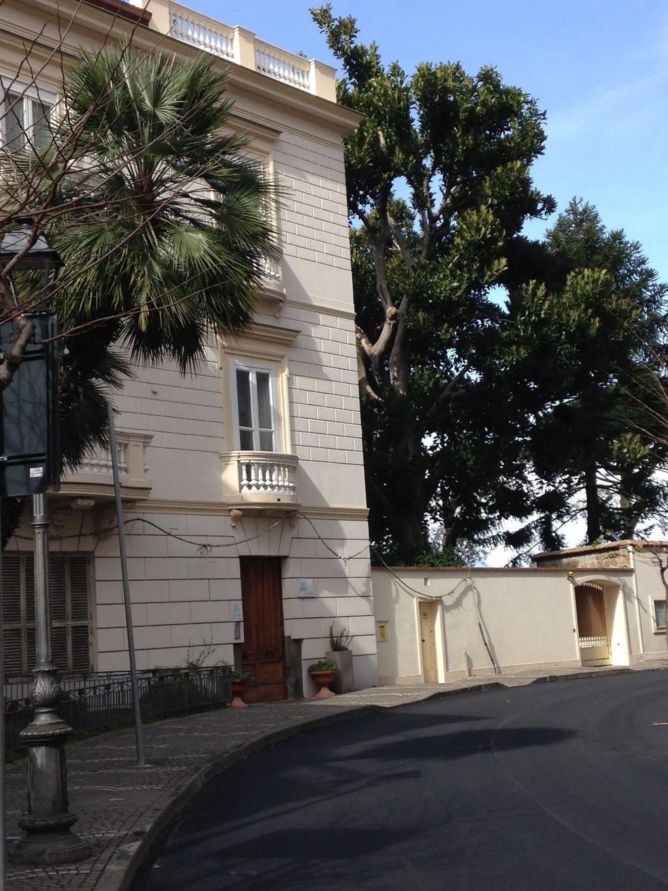 Agora Apartments Sorrento Bagian luar foto